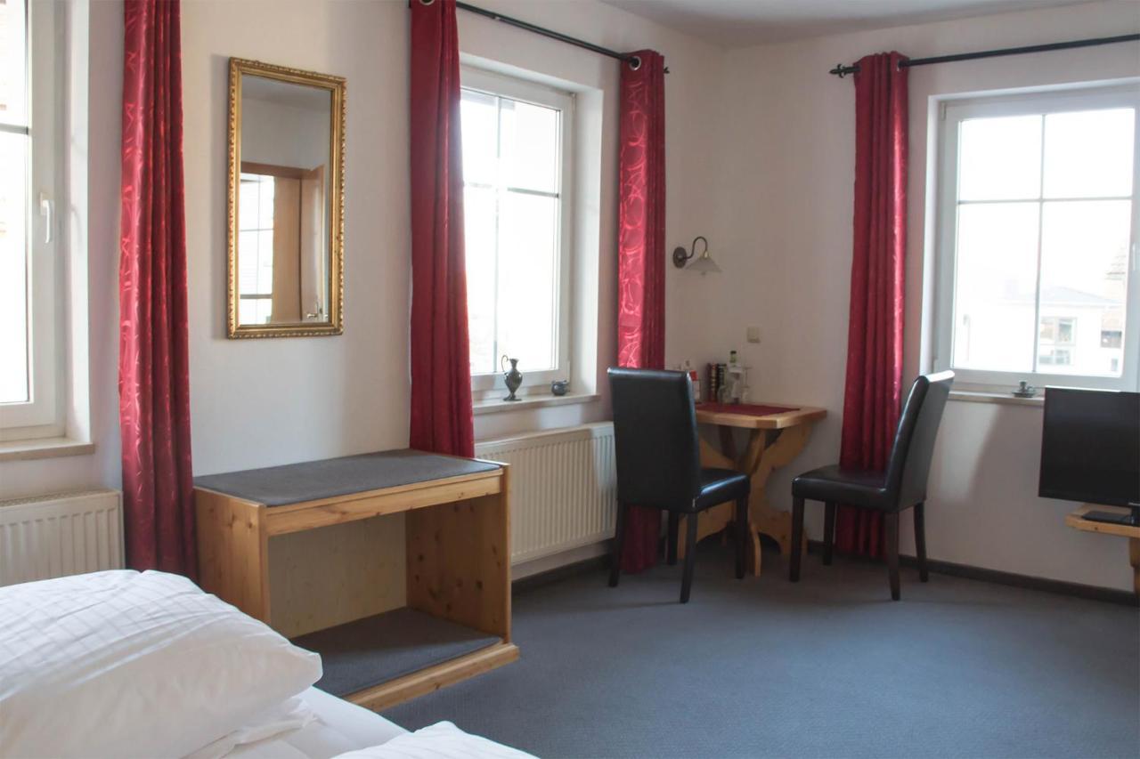 Hotel Gasthof Weisser Loewe Burgthann المظهر الخارجي الصورة