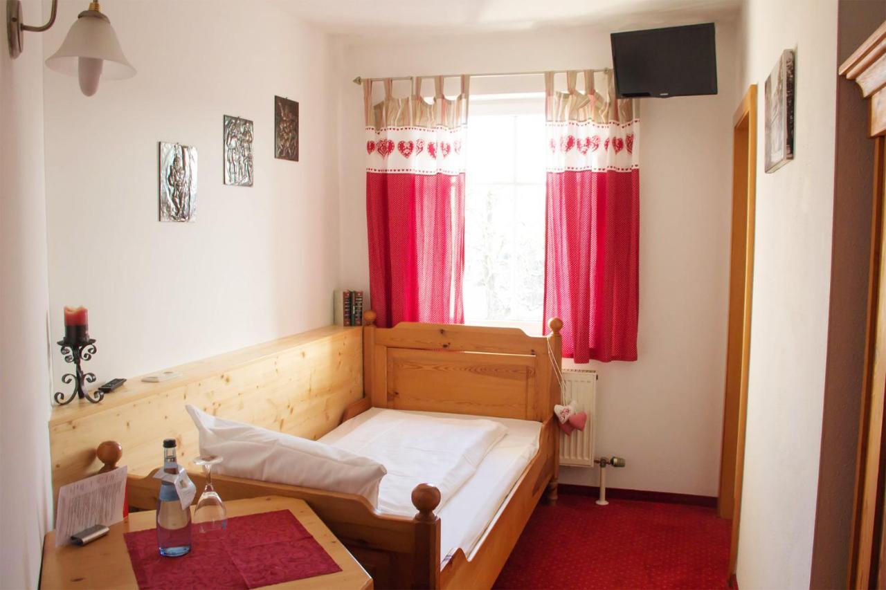 Hotel Gasthof Weisser Loewe Burgthann المظهر الخارجي الصورة