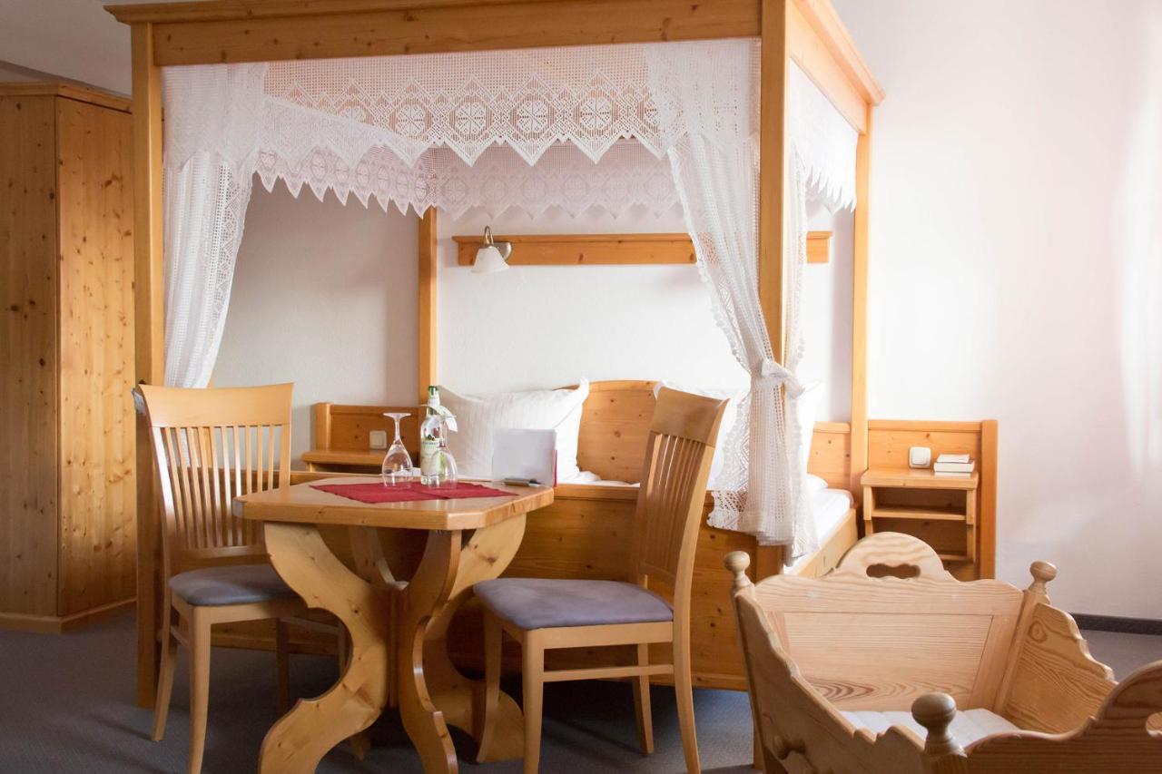 Hotel Gasthof Weisser Loewe Burgthann المظهر الخارجي الصورة
